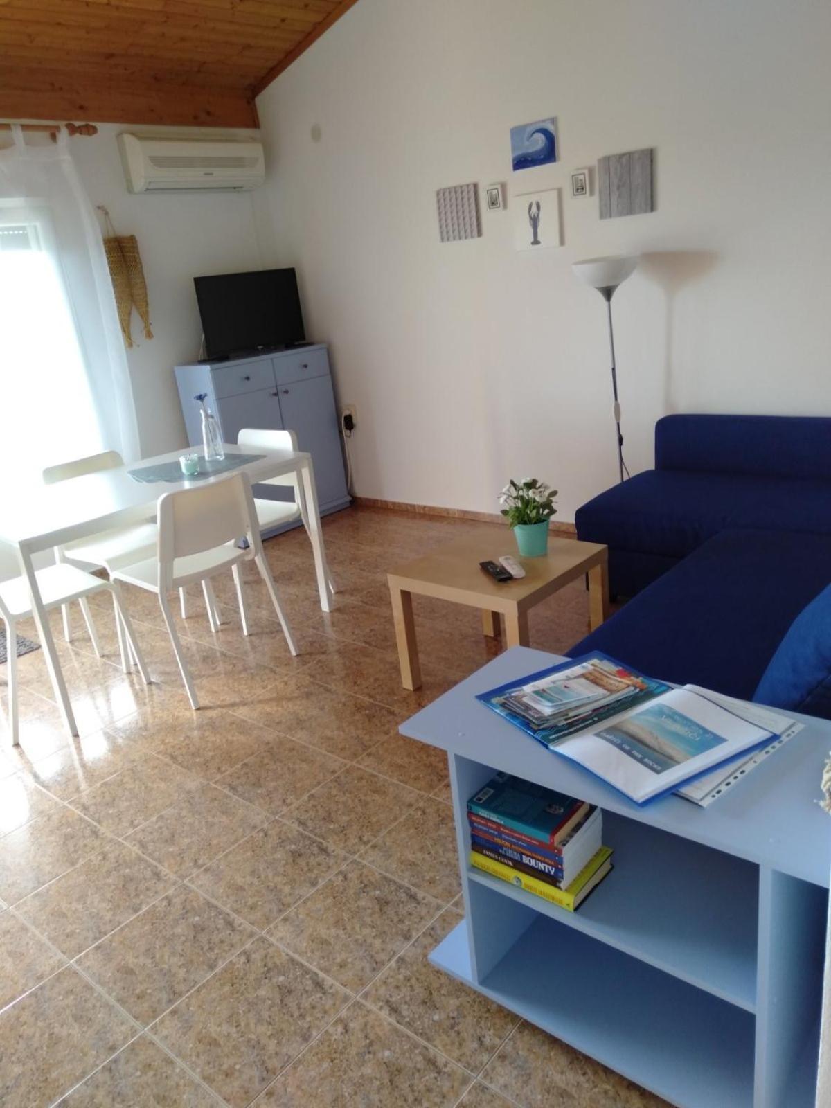 Little Heaven On Earth - Apartmani Martina Vlašići Bagian luar foto