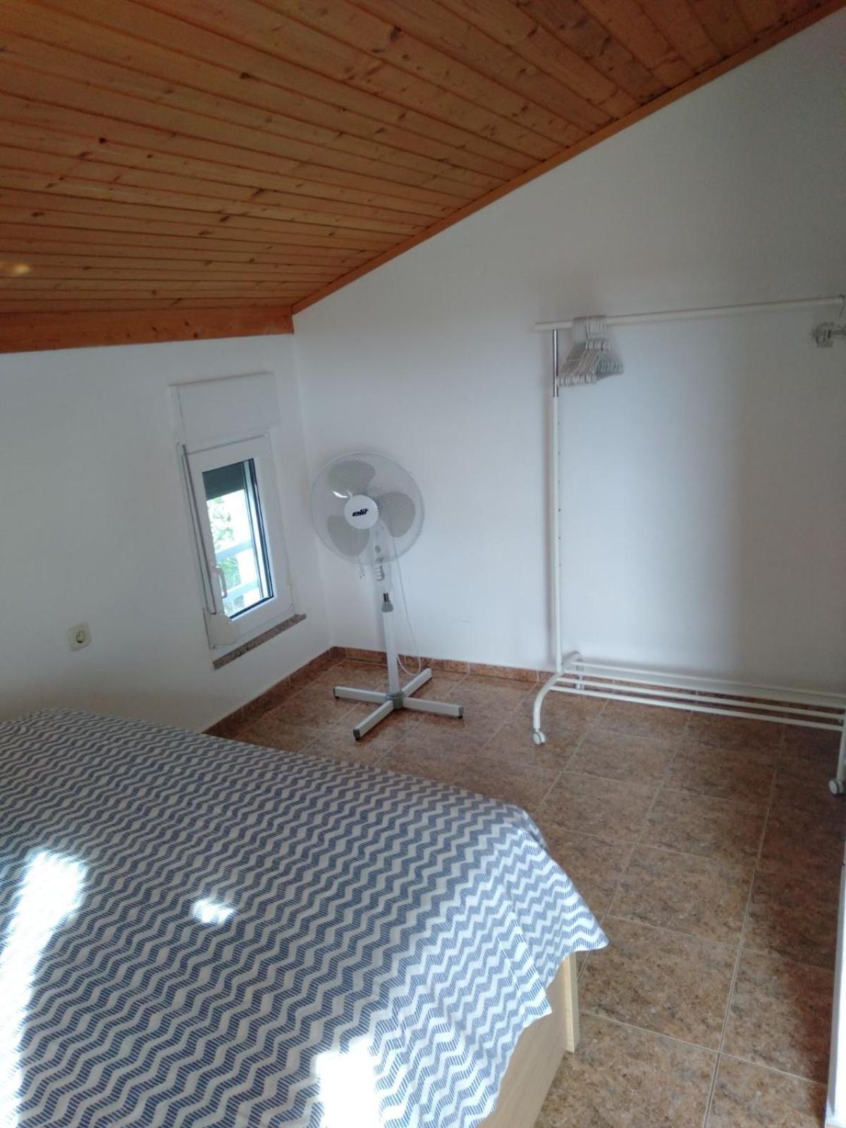 Little Heaven On Earth - Apartmani Martina Vlašići Bagian luar foto
